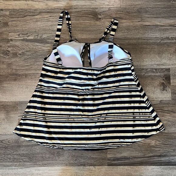 NWT Magisculpt Tankini Top Black Gold Stripe Non Wired Size 18 - Picture 5 of 7